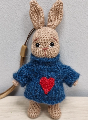 Зайка 10 см (ручная работа) от интернет-магазина цветов в 