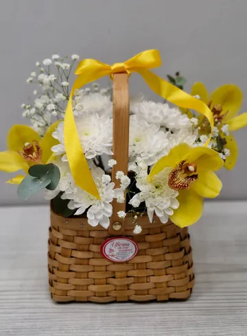 Корзиночка с орхидеями от интернет-магазина цветов в 