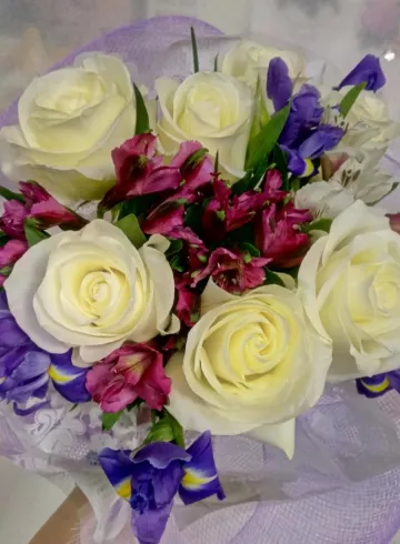 Сборный букет &laquo;Романтический вечер&raquo; от интернет-магазина цветов в 