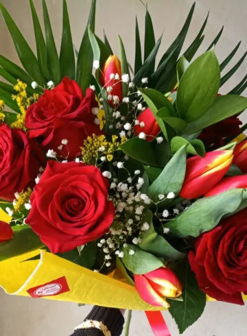 Сборный букет «Кармен» от интернет-магазина цветов в 