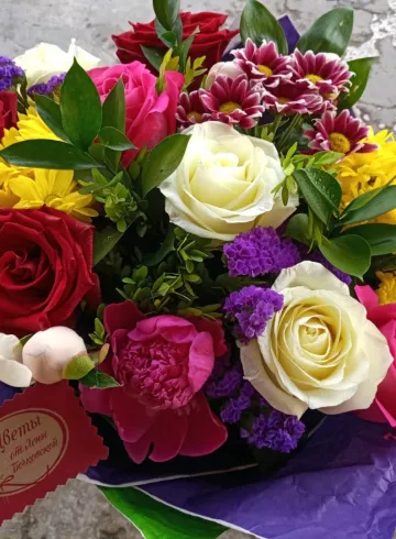 Сборный букет «Гламур» от интернет-магазина цветов в 