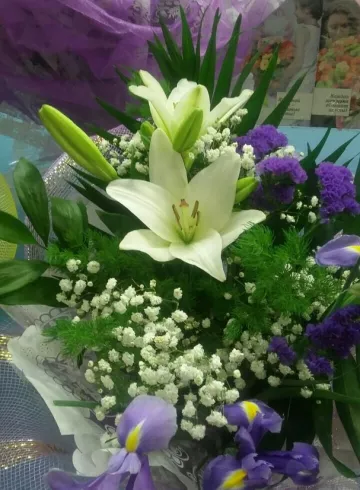 Сборный букет «Лилу» от интернет-магазина цветов в 