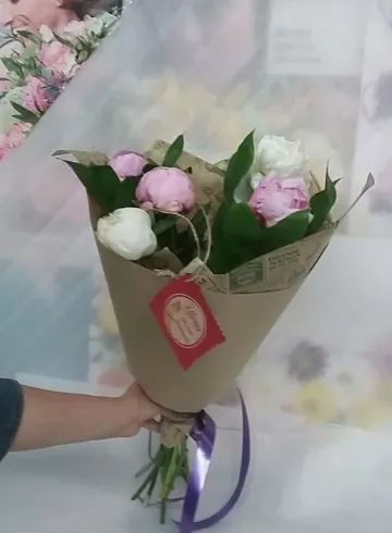 День из пионов от интернет-магазина цветов в 