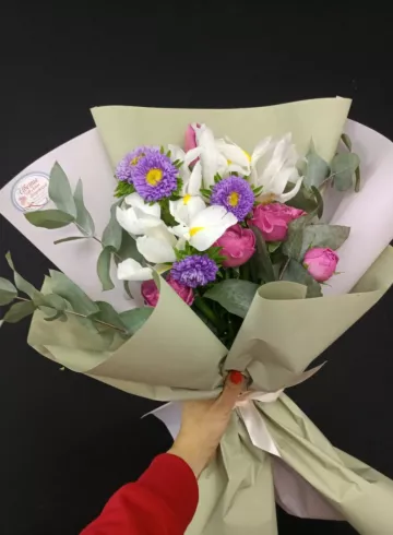 Сборный букет «Алла» от интернет-магазина цветов в 