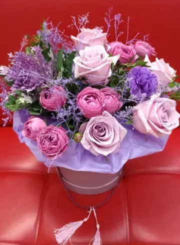 Цветочная корзинка &laquo;Телли&raquo; от интернет-магазина цветов в 