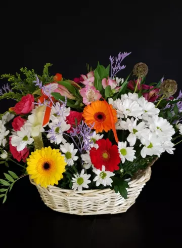 Корзина &laquo;Лучший праздник&raquo; от интернет-магазина цветов в 