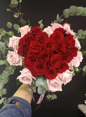 Букет из роз «Мое сердце для тебя» от интернет-магазина цветов в 