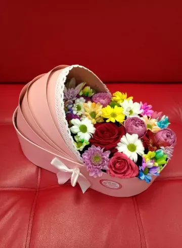 Композиция &laquo;Малышка&raquo; от интернет-магазина цветов в 