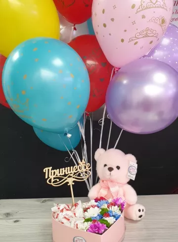 Комплект &laquo;Принцессе&raquo; от интернет-магазина цветов в 