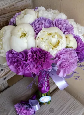 Букет и бутоньерка «Это мы» от интернет-магазина цветов в 