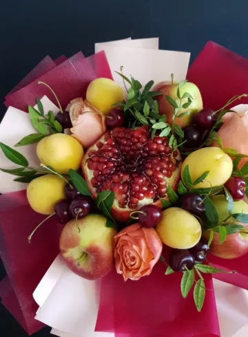 Фудбукет &laquo;Моя вишенка&raquo; от интернет-магазина цветов в 