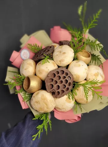 Грибная шапочка от интернет-магазина цветов в 